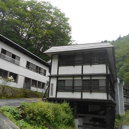ホテル 滑川温泉福島屋 米沢市 エクステリア 写真