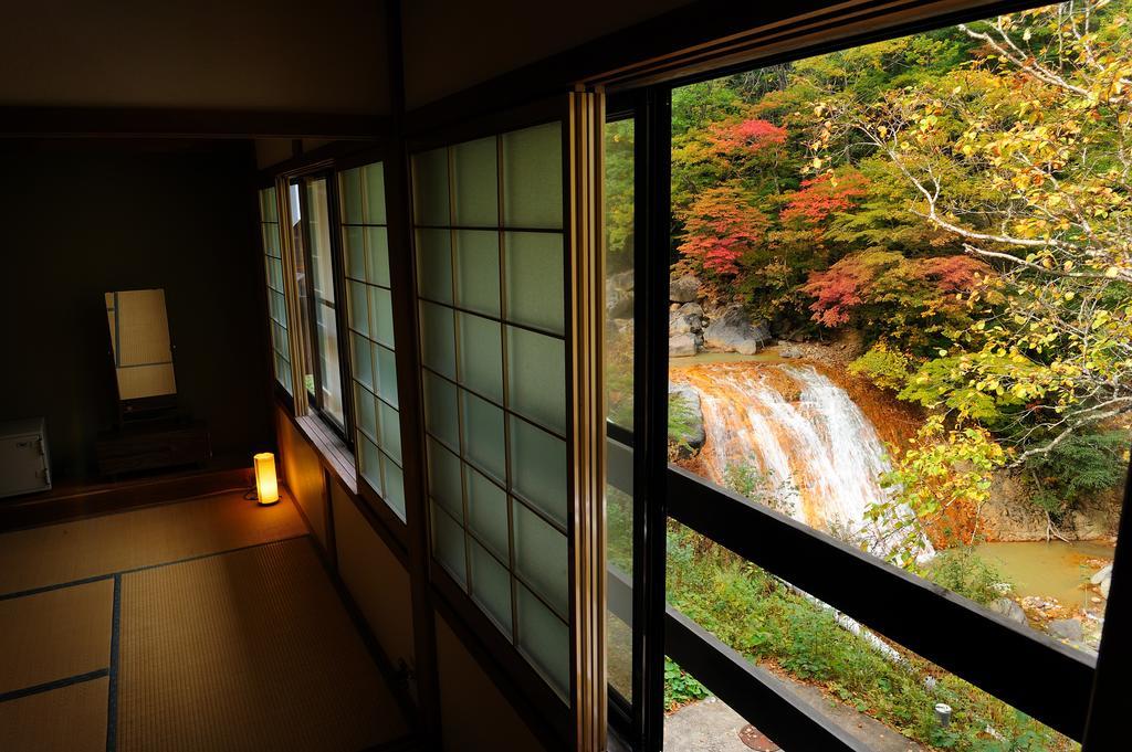 ホテル 滑川温泉福島屋 米沢市 エクステリア 写真